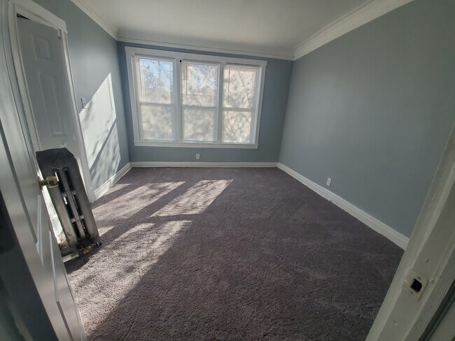 Foto del edificio - 558 E 75th St