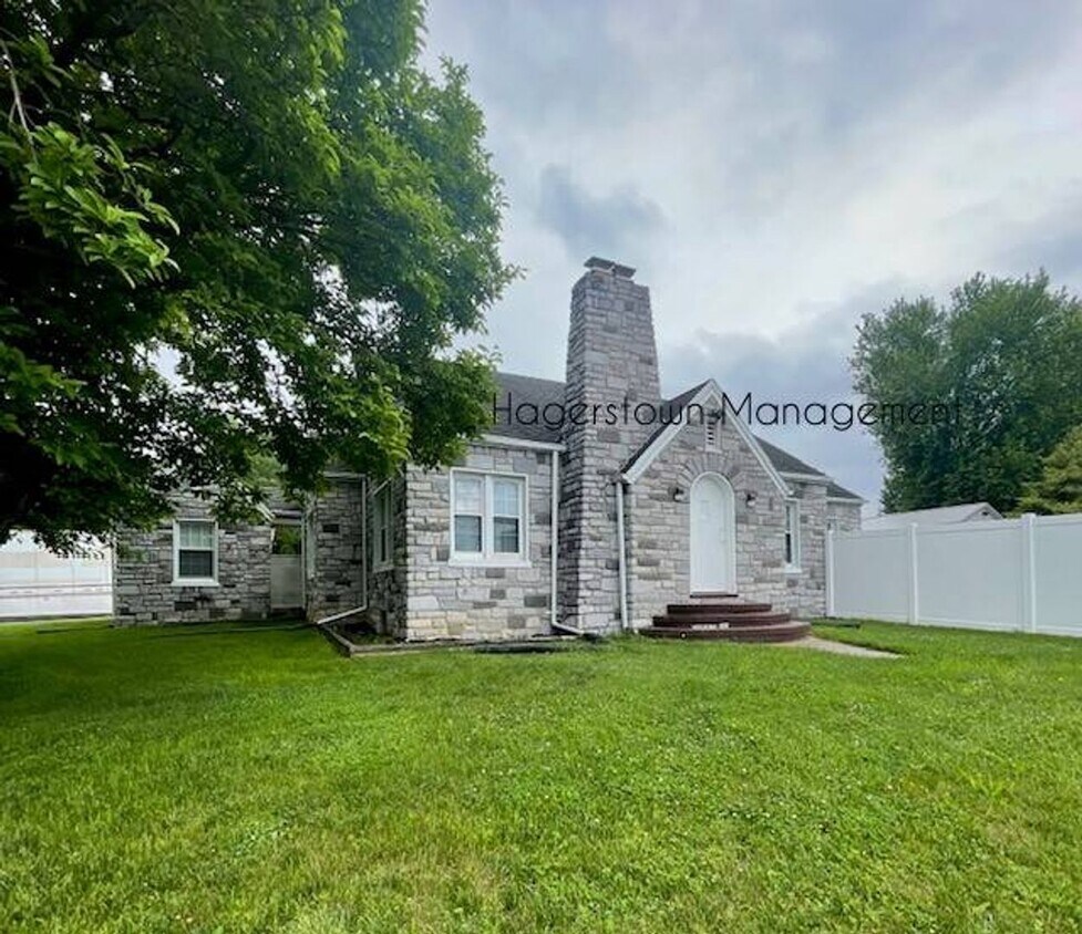 13201 Club Rd, Hagerstown, MD 21742 House Rental in Hagerstown, MD