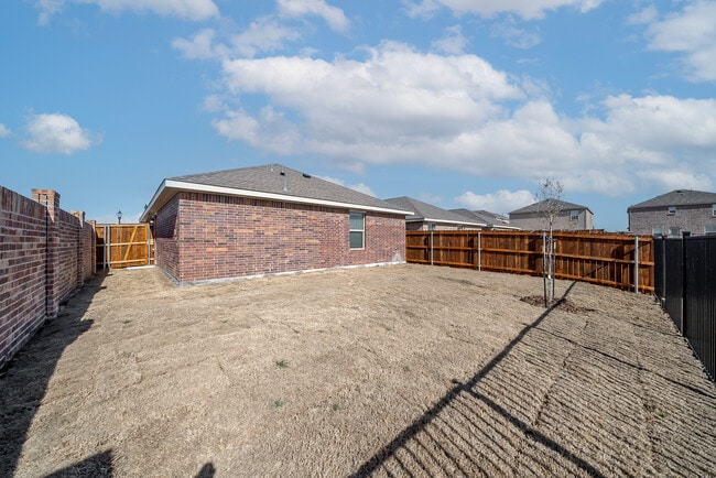 Building Photo - 14004 Birch Farm Dr