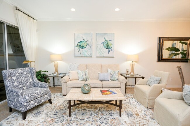 Building Photo - ** FIDDLER'S CREEK CARDINAL COVE 2/2 BEAUT...