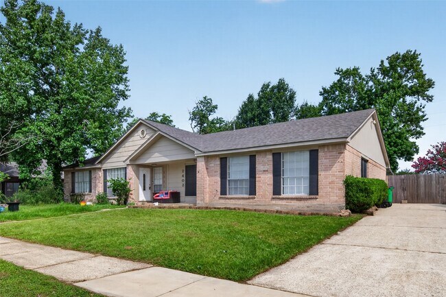 Foto del edificio - 2403 Autumn Springs Ln