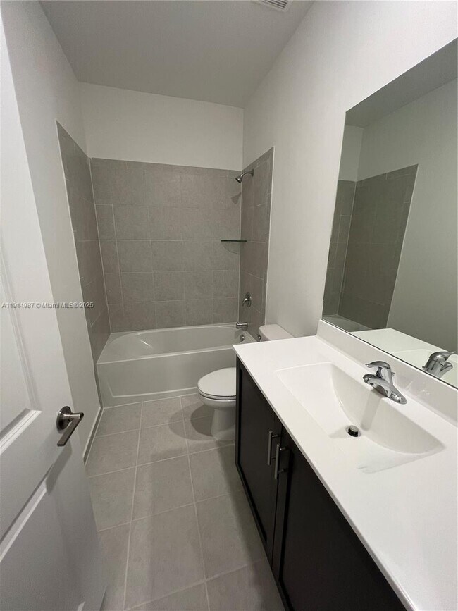 Foto del edificio - 18110 SW 148th Rd