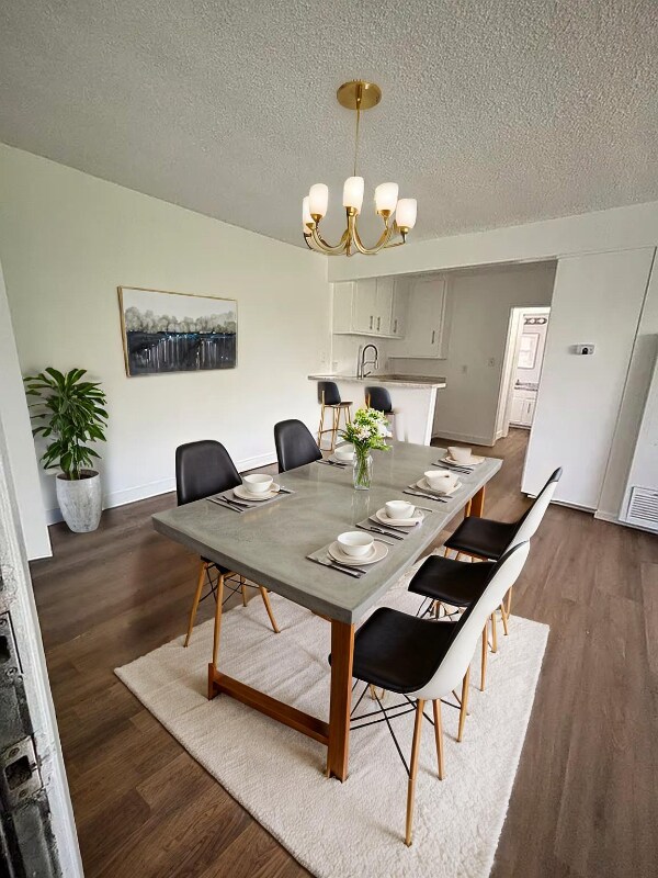 Foto del edificio - 9361 Cellini Ave