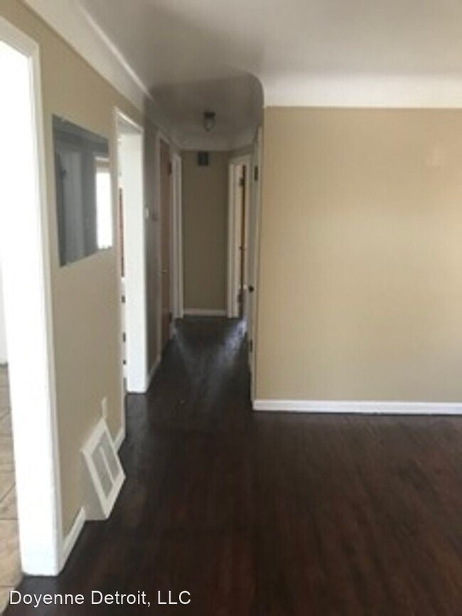 Foto del edificio - 3 br, 1 bath House - 7727 Minock