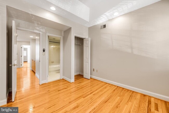 Foto del edificio - 1116 S Potomac St