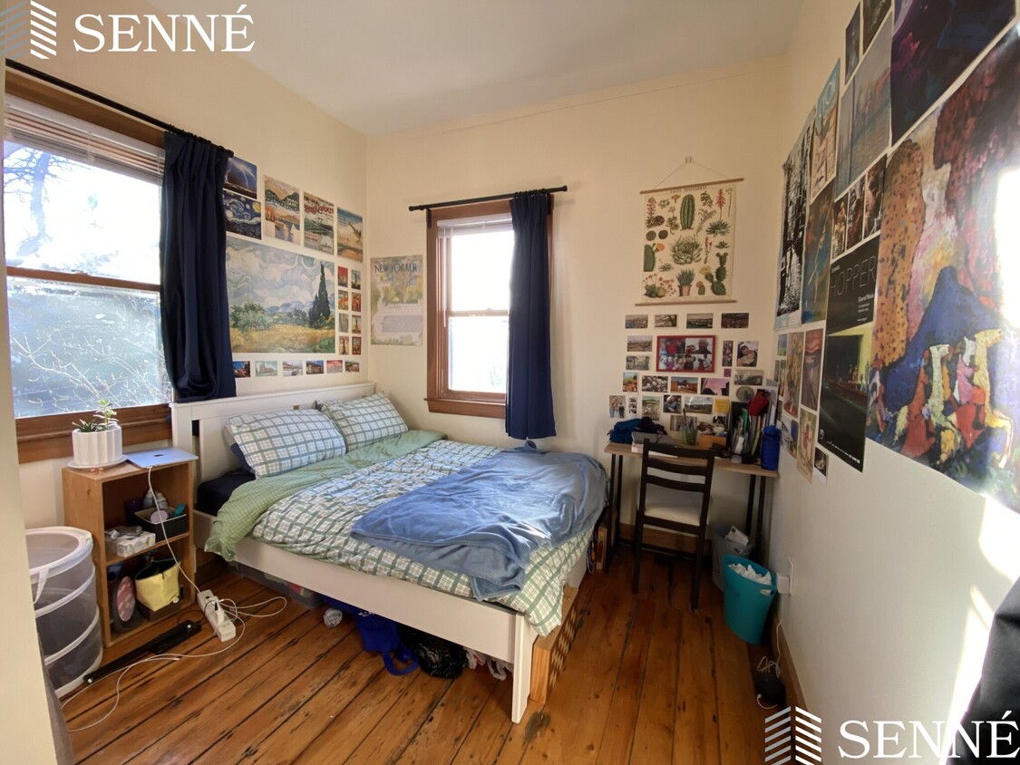 Primary Photo - 363 Columbia St