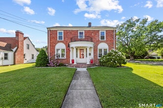 Building Photo - 92 Hazelmere Rd