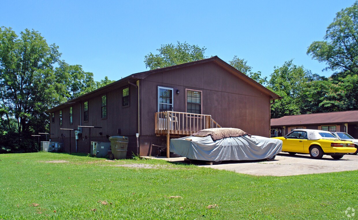 Building Photo - 1116-1126 Fielding Dr