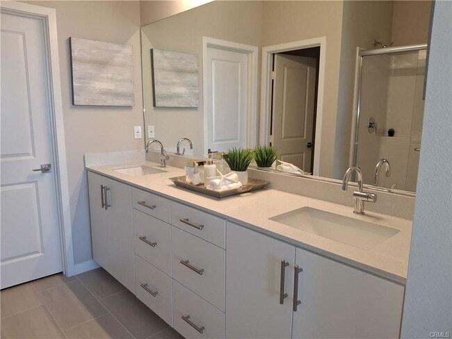 Foto del edificio - 109 S Laxore St