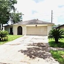 Building Photo - 7439 Navidad Rd