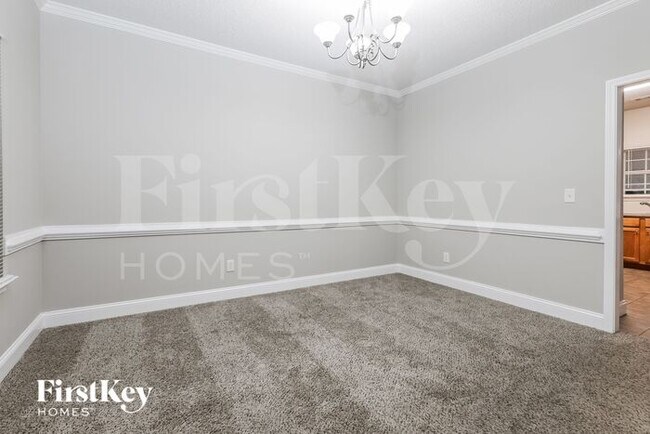 Building Photo - 1130 E Shoreview Rd