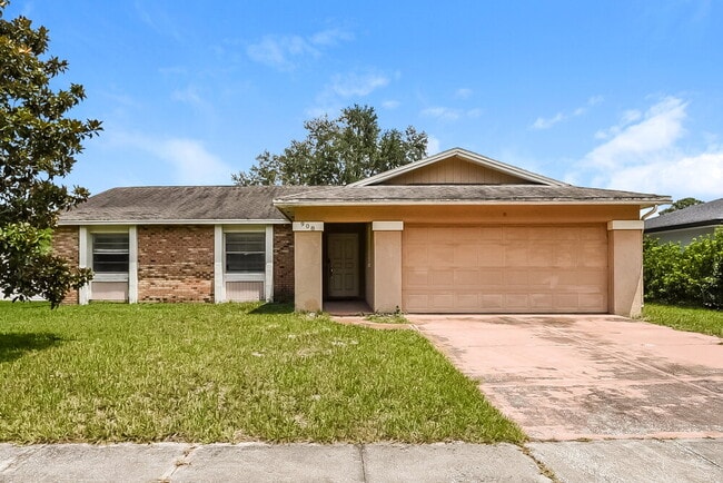 Building Photo - 908 Red Oak Ct