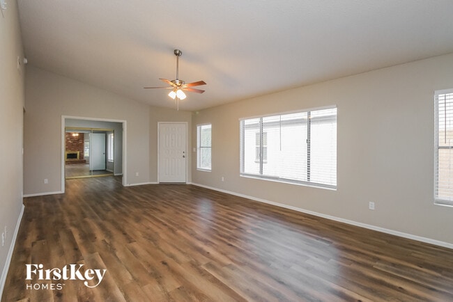 Building Photo - 8545 N 108th Ln