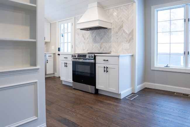 Foto del edificio - 497 Springfield St