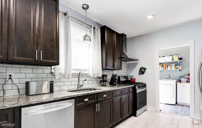 Building Photo - 3 br, 2 bath House - 350 Liverpool Ave