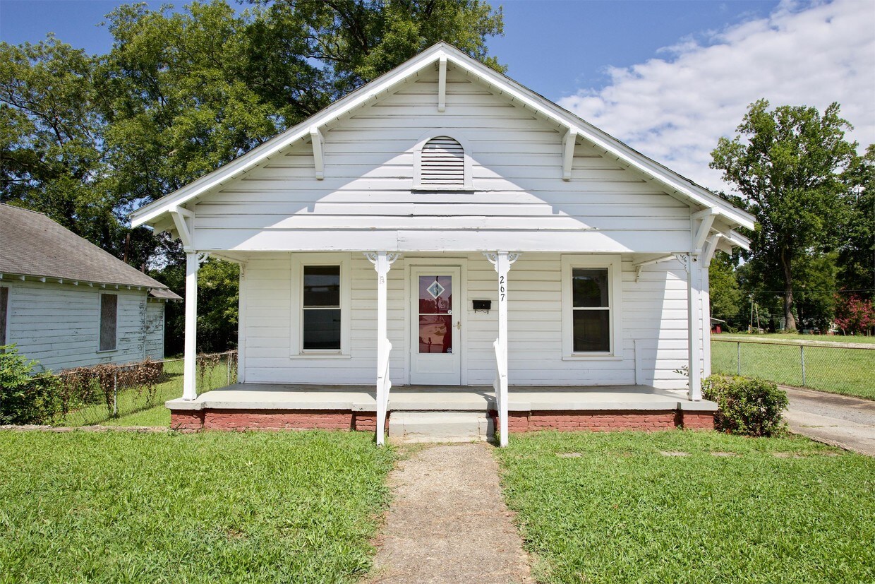 Primary Photo - 267 W Fremont Ave