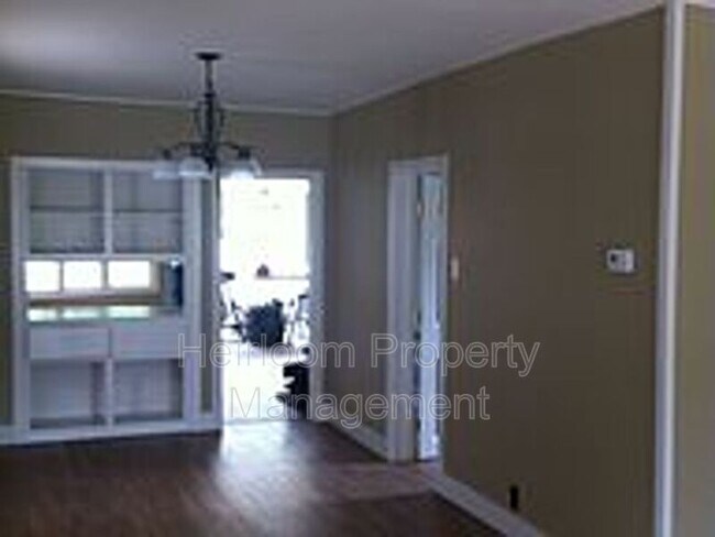 Foto del edificio - 1610 E 6th St