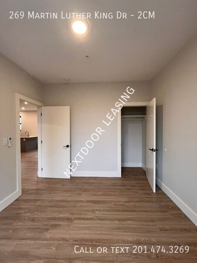 Foto del edificio - 269 M.L.K. Drive