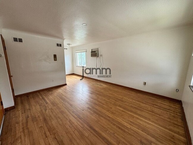 Building Photo - 4201 Rocky River Dr