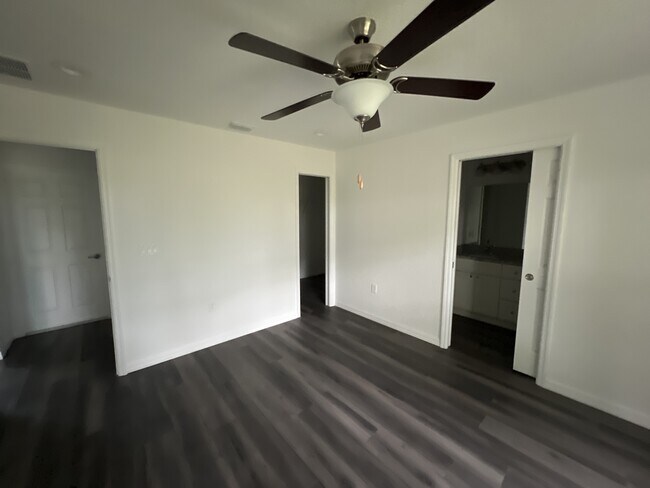 Foto del edificio - 18 Maple Ln