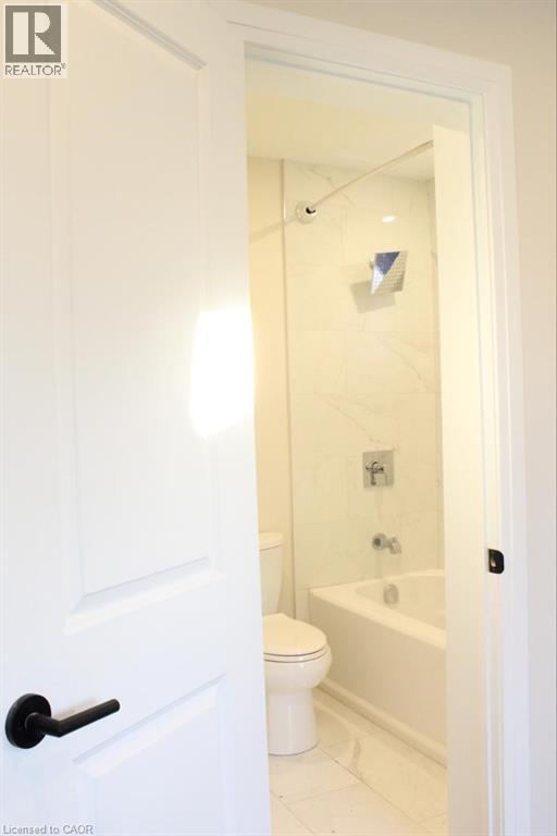 Building Photo - 155 Prospect St N