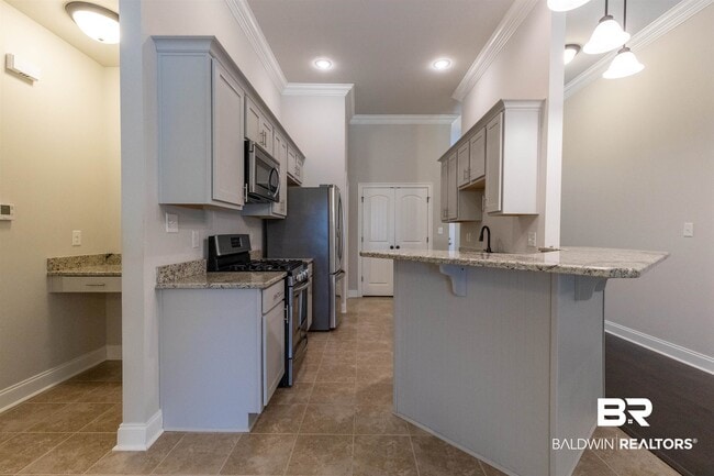Building Photo - 660 Turquoise Dr