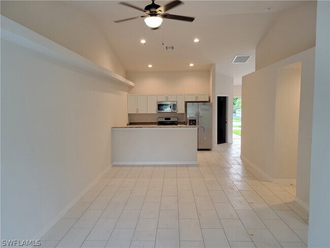 Foto del edificio - 1317-1317 SE 23rd Pl