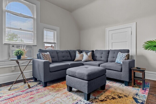 Foto del edificio - 4600 McPherson Ave