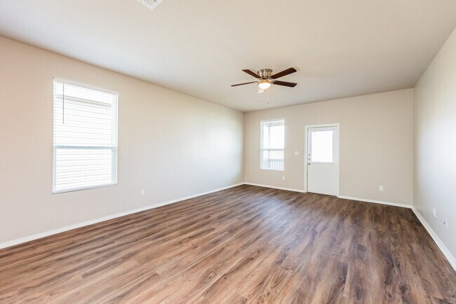 Foto del edificio - 162 Texas Thistle