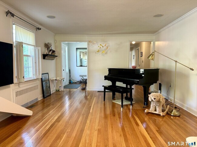 Foto del edificio - 330 Ridge Rd