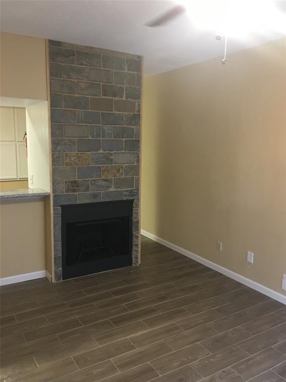 Building Photo - 8711 Village of Fondren