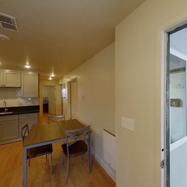 Foto del edificio - Piedmont Palace