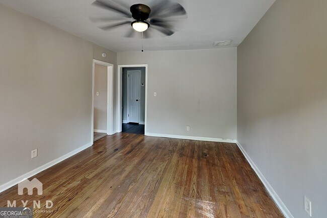Building Photo - 1319 Campbellton Rd SW