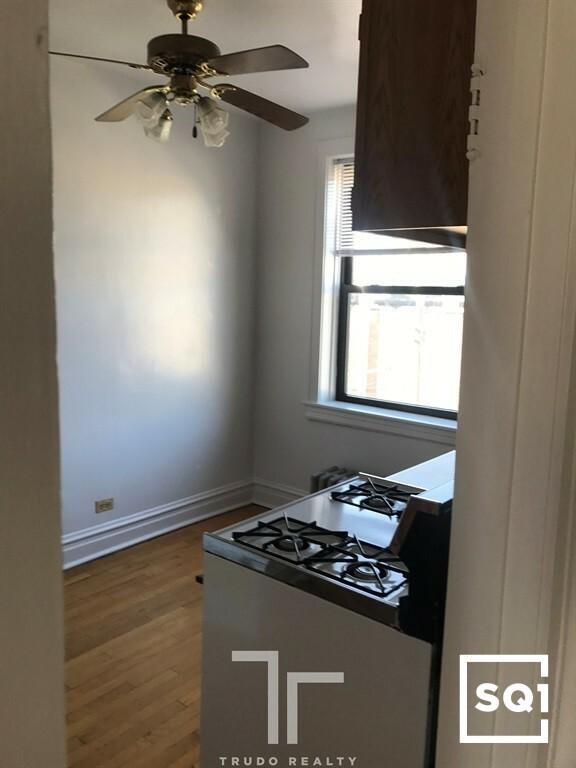 Building Photo - 1 bedroom in Chicago IL 60613