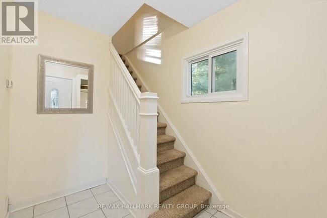 Building Photo - 3 Ashbury Pl