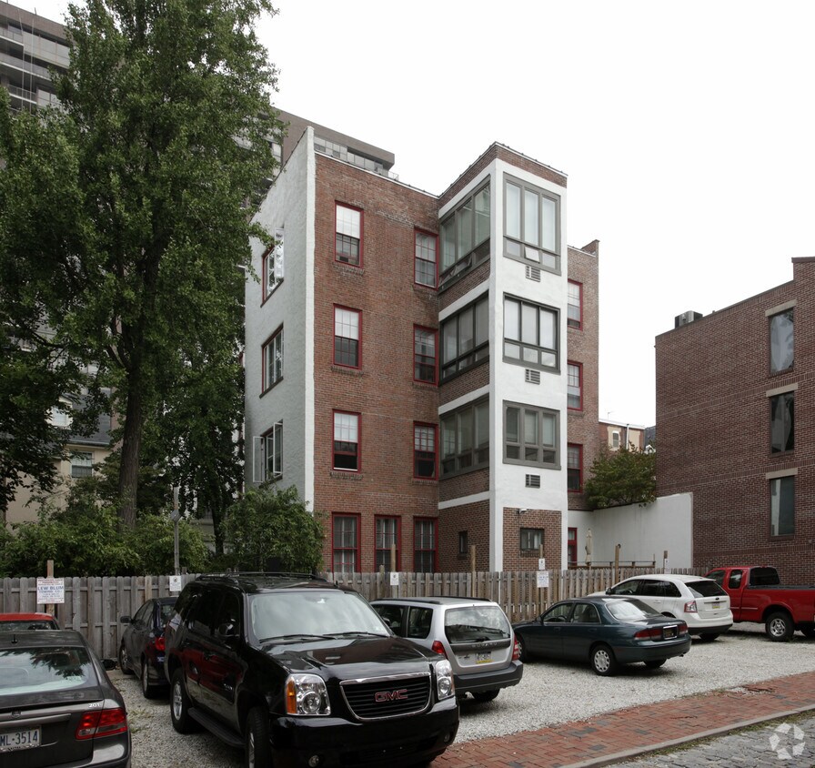 Building Photo - 532-536 Spruce St