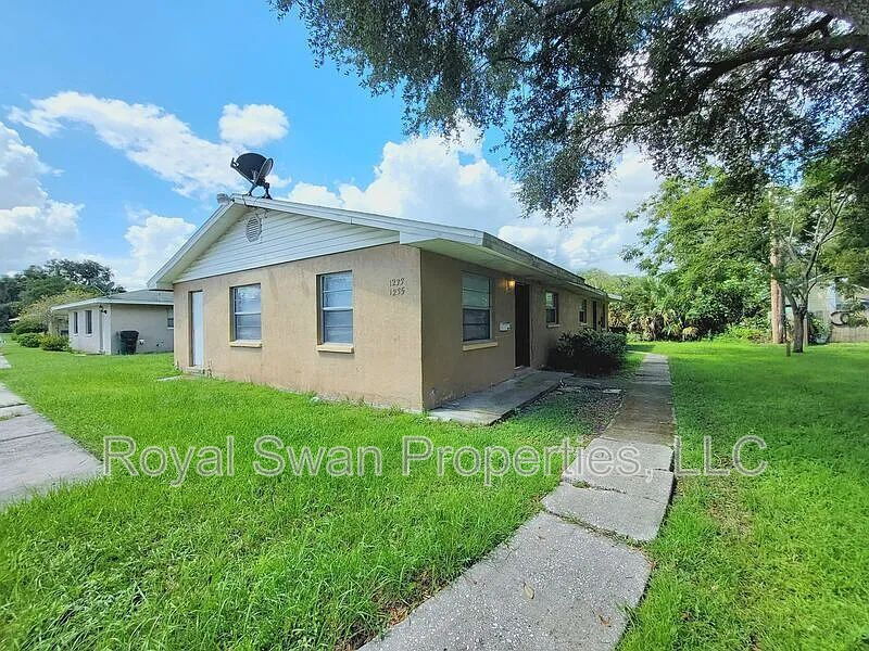 Foto principal - 1233 W Highland St