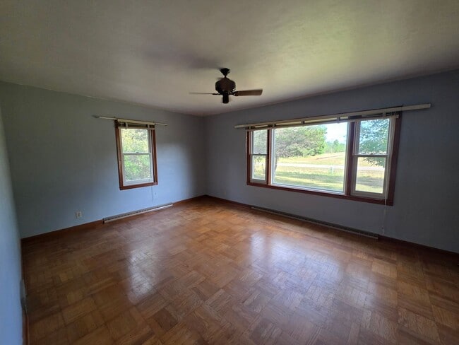 Building Photo - 4750 County Line Rd