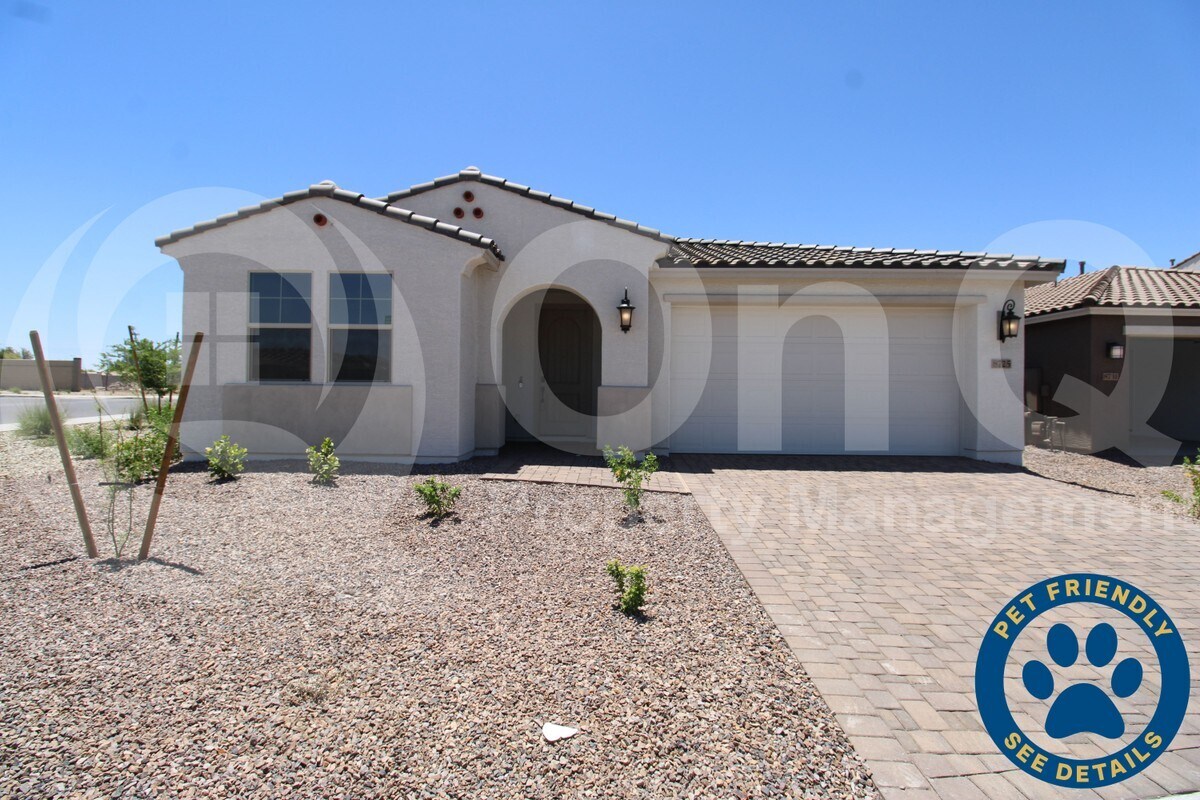Primary Photo - 8725 W Medlock Dr