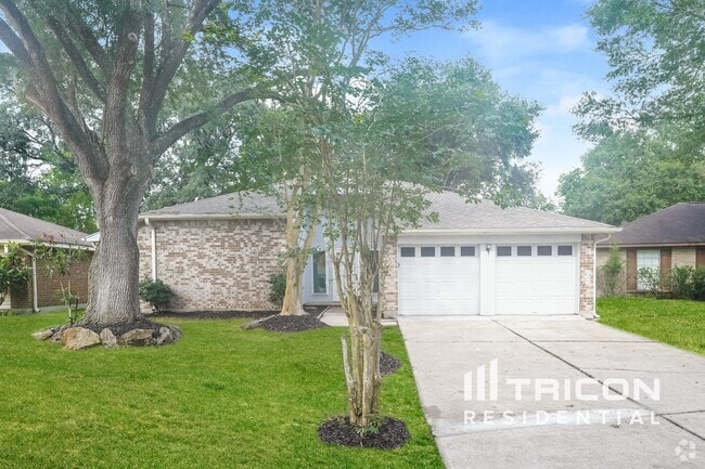 Building Photo - 120 WoodCrest Dr