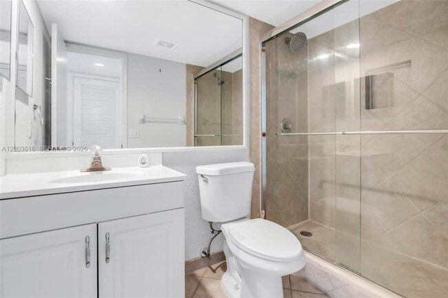 Foto del edificio - 2322 S Cypress Bend Dr