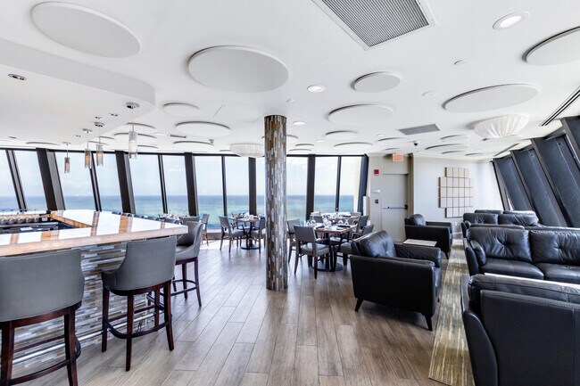 Foto del edificio - 3000 N Ocean Dr