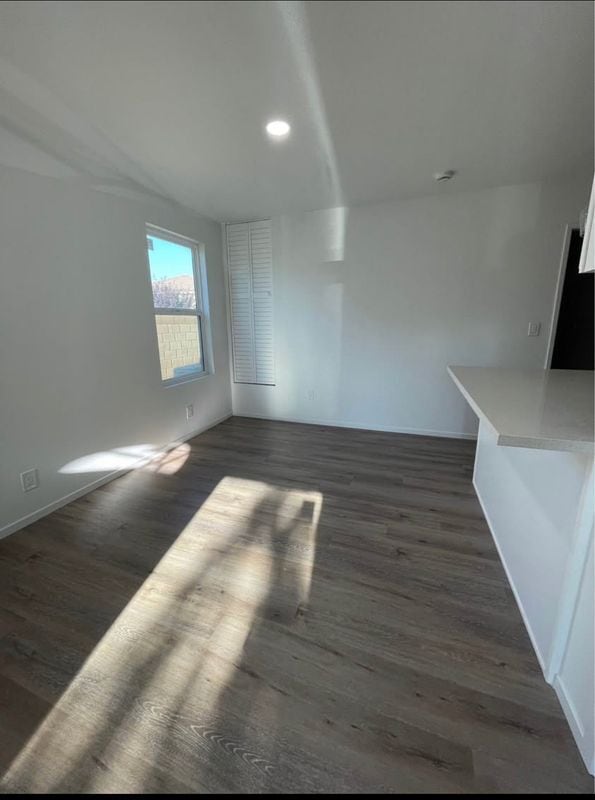 Foto del edificio - 45118 Parkview Ln