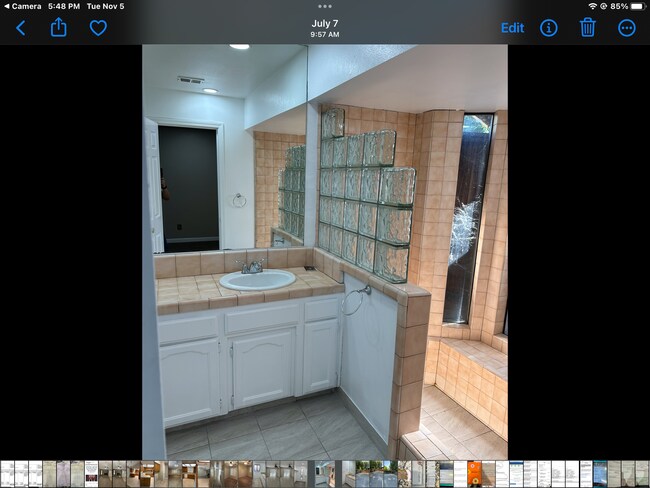 Foto del edificio - 6494 N Blythe Ave