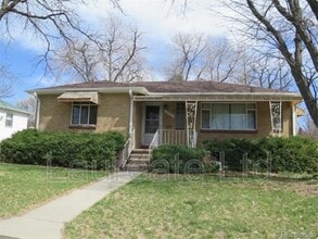 Building Photo - 5998 S Hill St