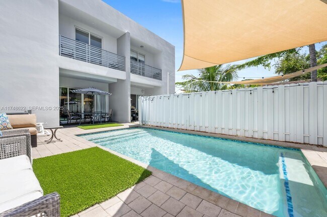 Foto del edificio - 3572 SW 23rd St