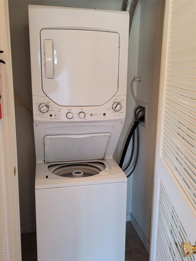 Foto del edificio - 266 Ruth Ct