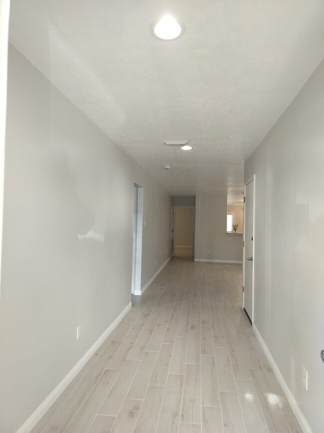 Foto del edificio - 21242 Linden House Ct