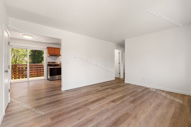 Foto del edificio - 8442 SE 23rd Ave