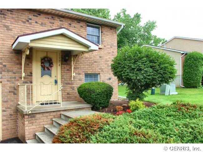 Front - 1174 Cunningham Dr